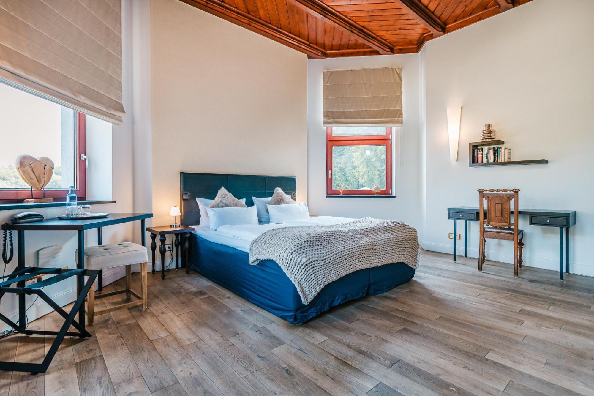 Romantik Hotel Schloss Ranzow 로메 외부 사진
