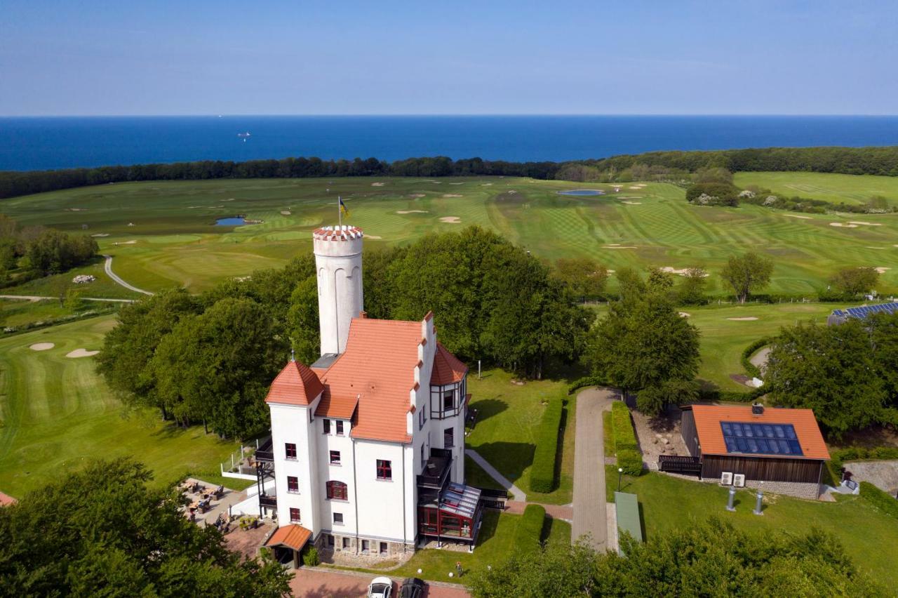 Romantik Hotel Schloss Ranzow 로메 외부 사진